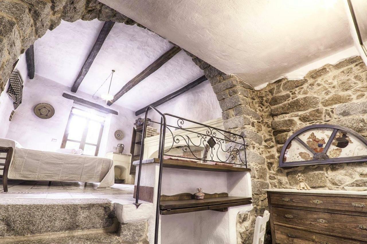フォンニ Casa Masini Bed & Breakfast エクステリア 写真