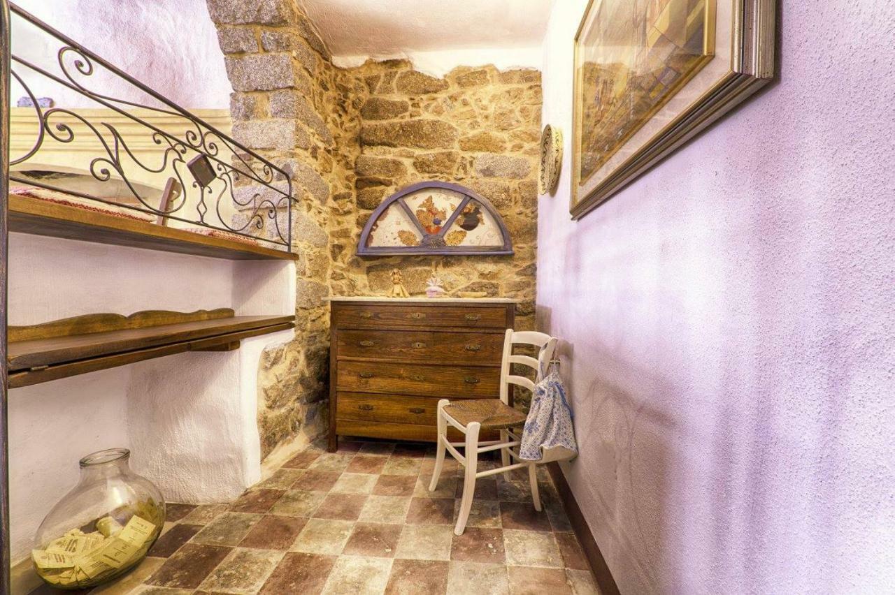 フォンニ Casa Masini Bed & Breakfast エクステリア 写真